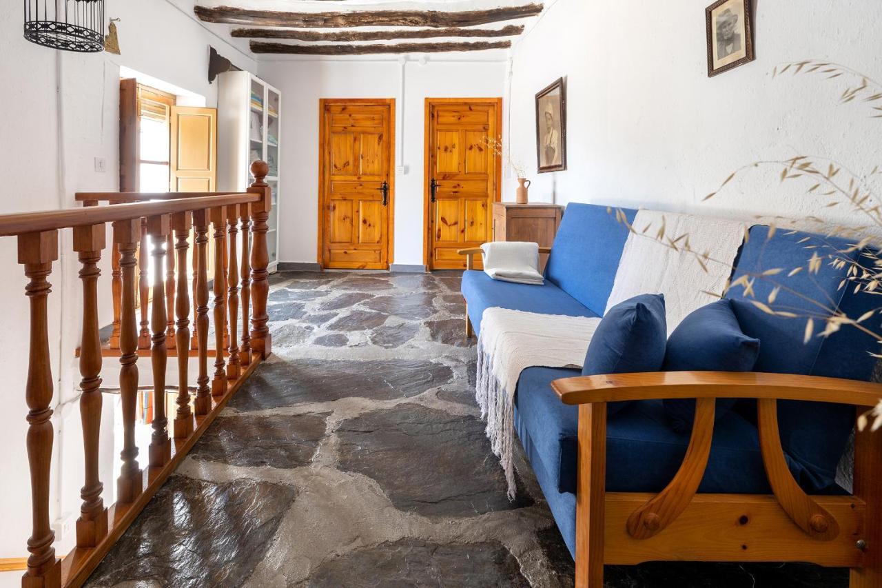 Casa Rural El Fuerte De Atabuey Trevelez Bagian luar foto