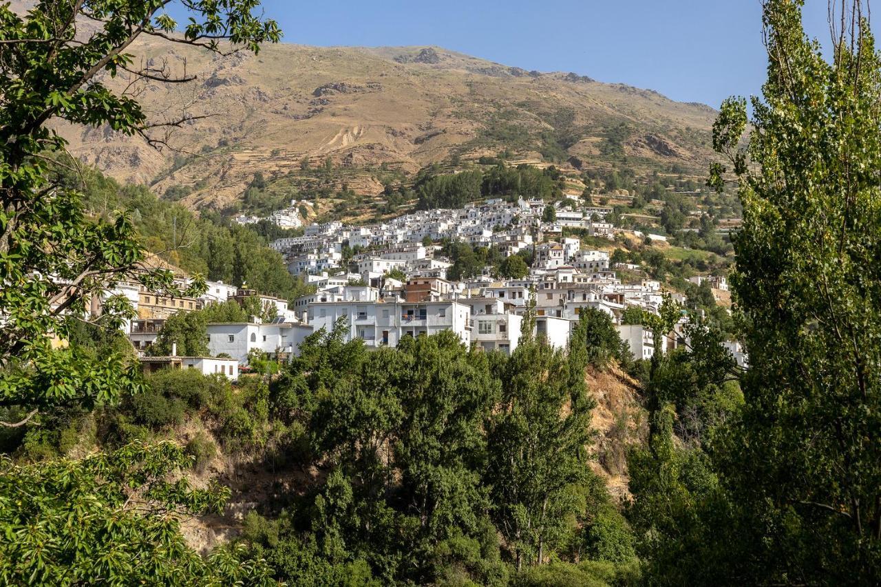 Casa Rural El Fuerte De Atabuey Trevelez Bagian luar foto