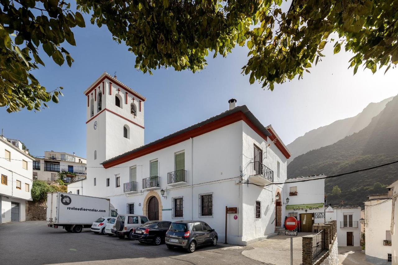 Casa Rural El Fuerte De Atabuey Trevelez Bagian luar foto
