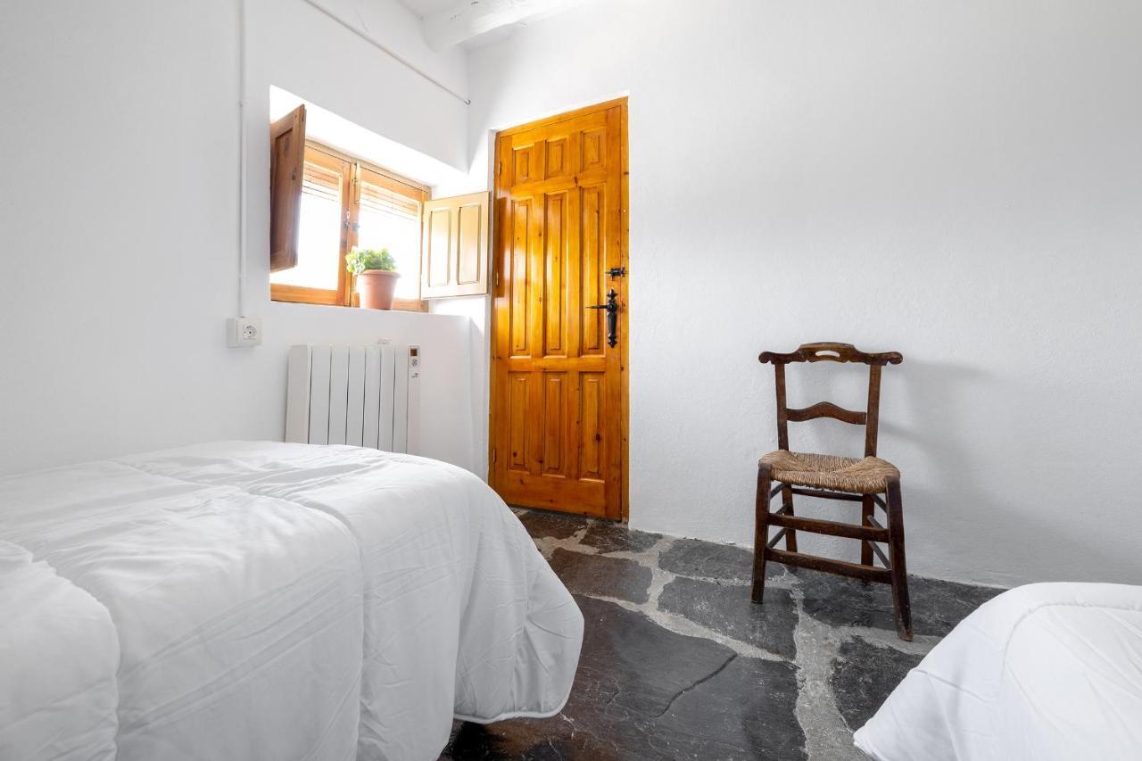 Casa Rural El Fuerte De Atabuey Trevelez Bagian luar foto