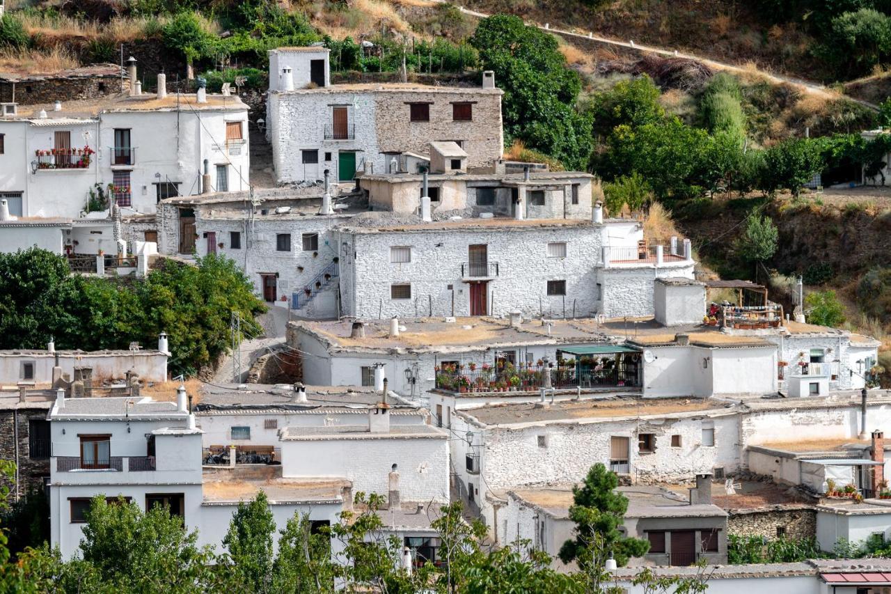 Casa Rural El Fuerte De Atabuey Trevelez Bagian luar foto